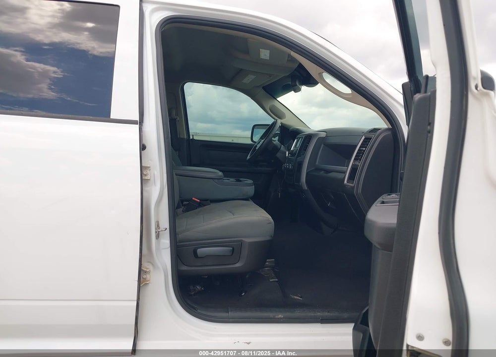 2019 RAM 1500 VIN: 1C6RR6FT2KS723090