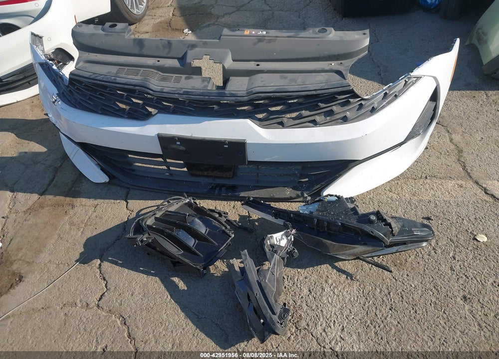 2023 KIA K5 VIN: 5XXG64J26PG181702