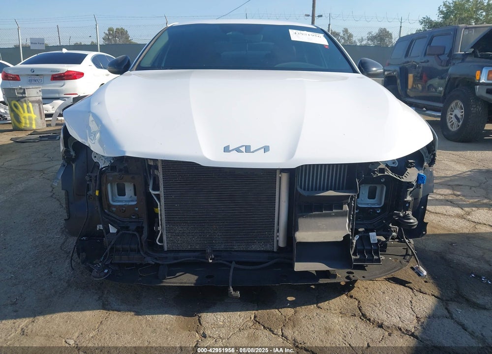 2023 KIA K5 VIN: 5XXG64J26PG181702
