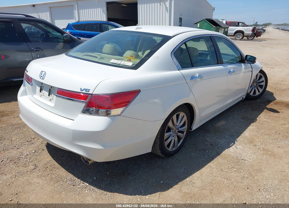 2012 HONDA ACCORD VIN: 1HGCP3F84CA006326