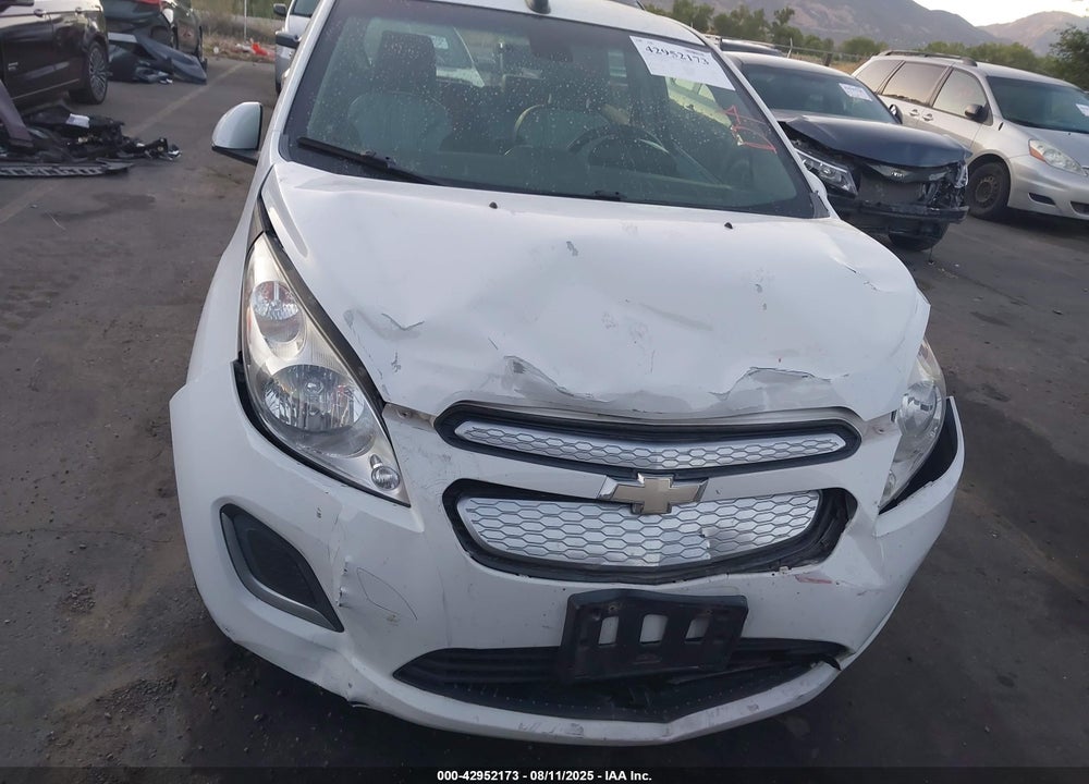 2015 CHEVROLET SPARK EV 1LT VIN: KL8CK6S01FC819011