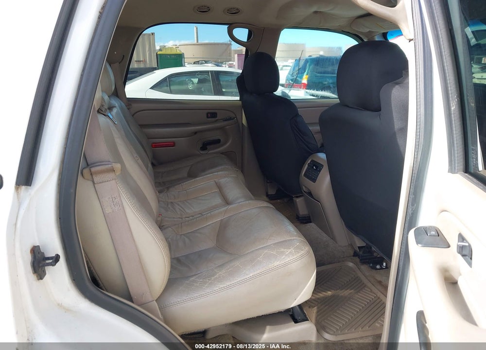 2004 CHEVROLET TAHOE LT VIN: 1GNEC13Z84R131621