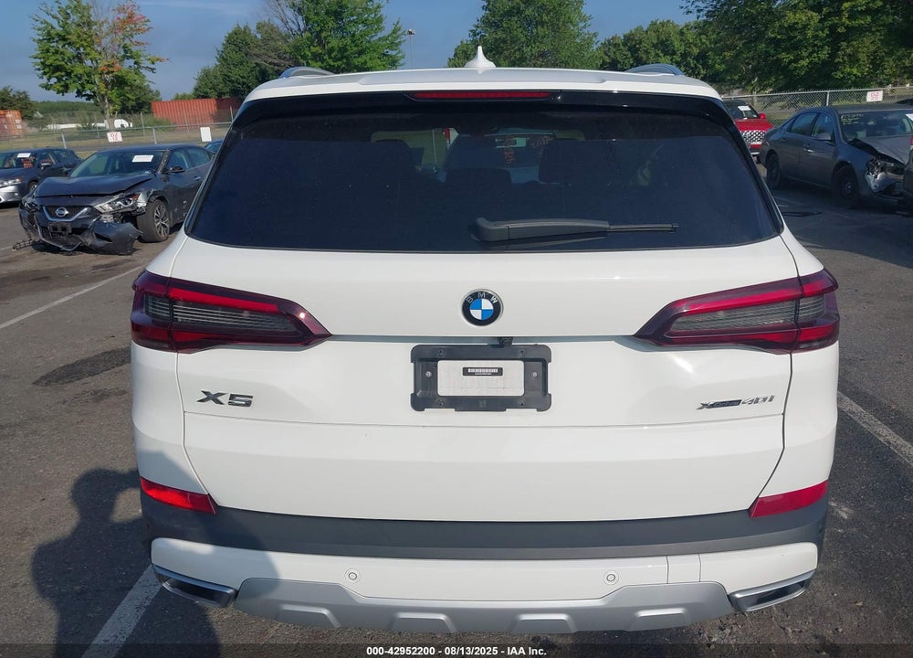 2022 BMW X5 VIN: 5UXCR6C09N9K38691