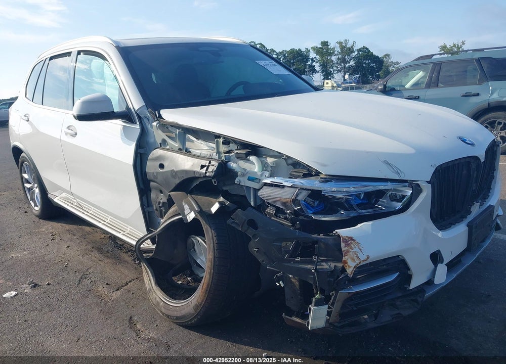 2022 BMW X5 VIN: 5UXCR6C09N9K38691