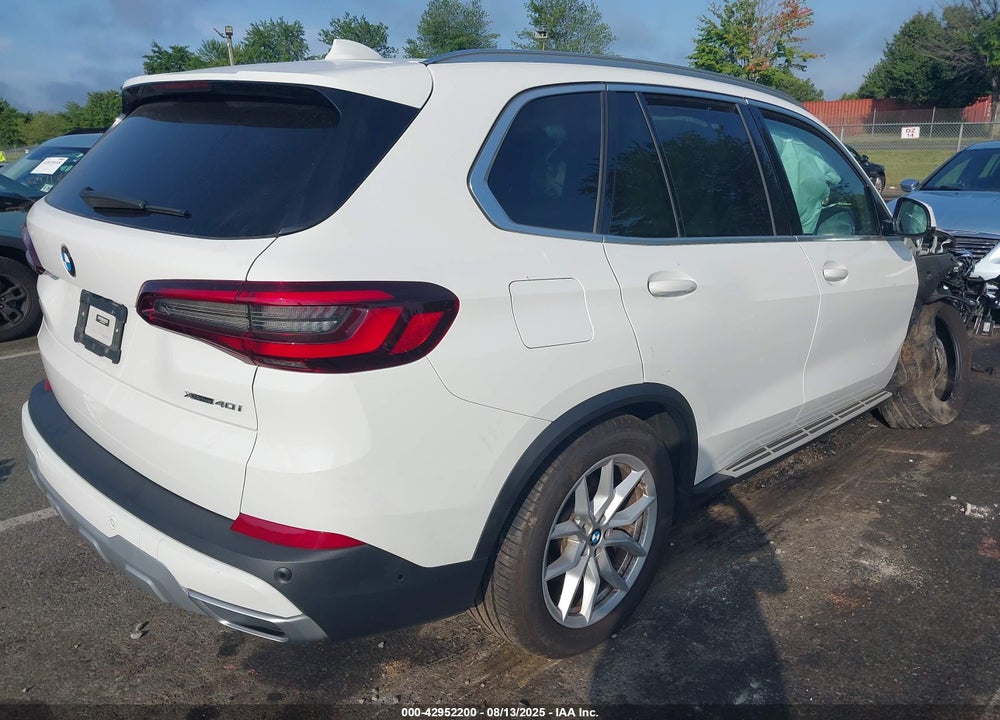 2022 BMW X5 VIN: 5UXCR6C09N9K38691
