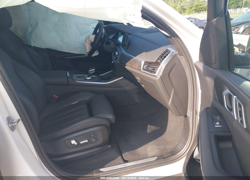 2022 BMW X5 VIN: 5UXCR6C09N9K38691