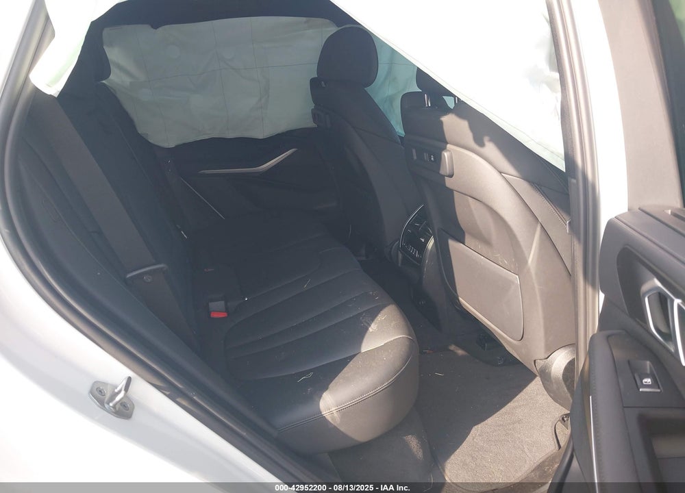 2022 BMW X5 VIN: 5UXCR6C09N9K38691