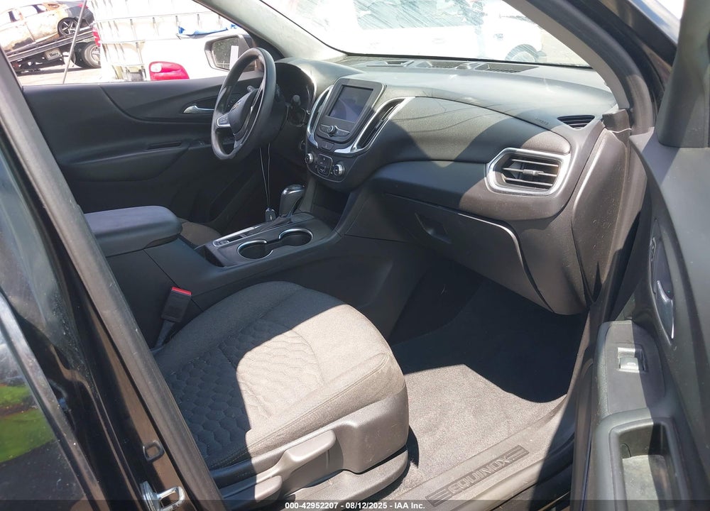 2020 CHEVROLET EQUINOX VIN: 2GNAXKEV6L6129671