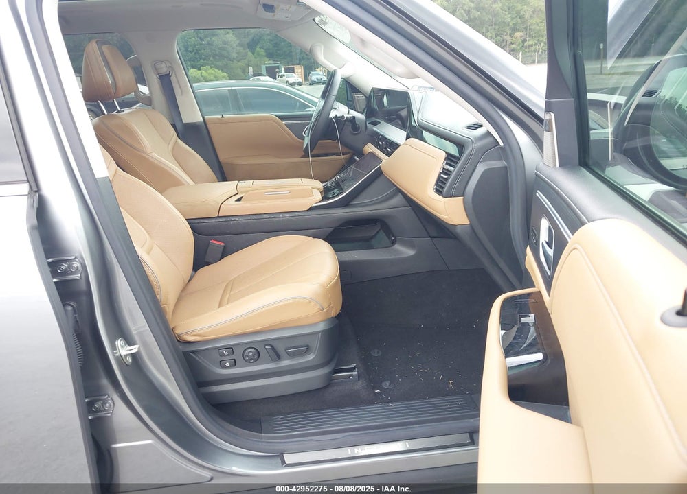 2025 INFINITI QX80 VIN: JN8AZ3DB8S9402441