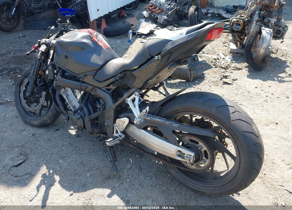 2016 HONDA CBR650 F VIN: MLHRC7406G5200411