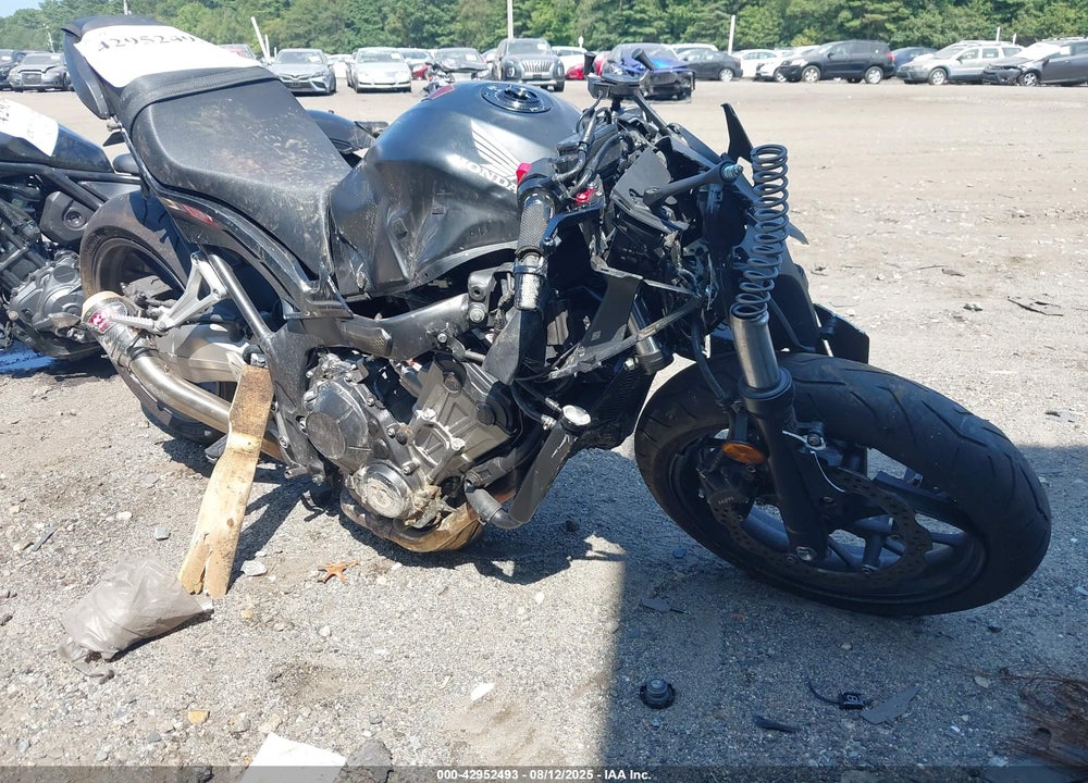 2016 HONDA CBR650 F VIN: MLHRC7406G5200411