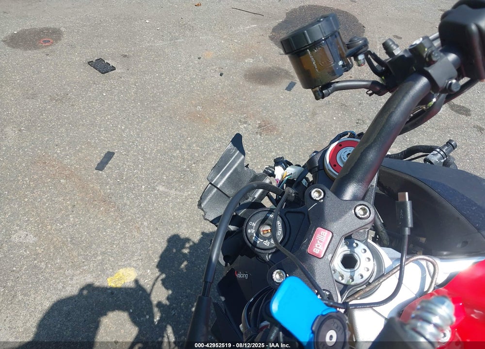 2019 APRILIA TUONO V4 VIN: ZD4KGU007KS000973