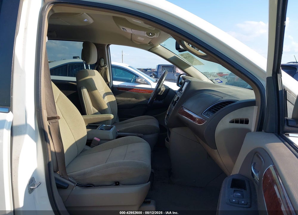 2012 CHRYSLER TOWN & COUNTRY TOURING VIN: 2C4RC1BG1CR118647