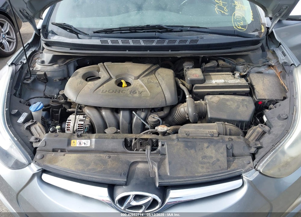 2016 HYUNDAI ELANTRA VIN: 5NPDH4AE7GH724731