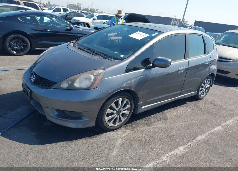 2012 HONDA FIT VIN: JHMGE8H56CC009219