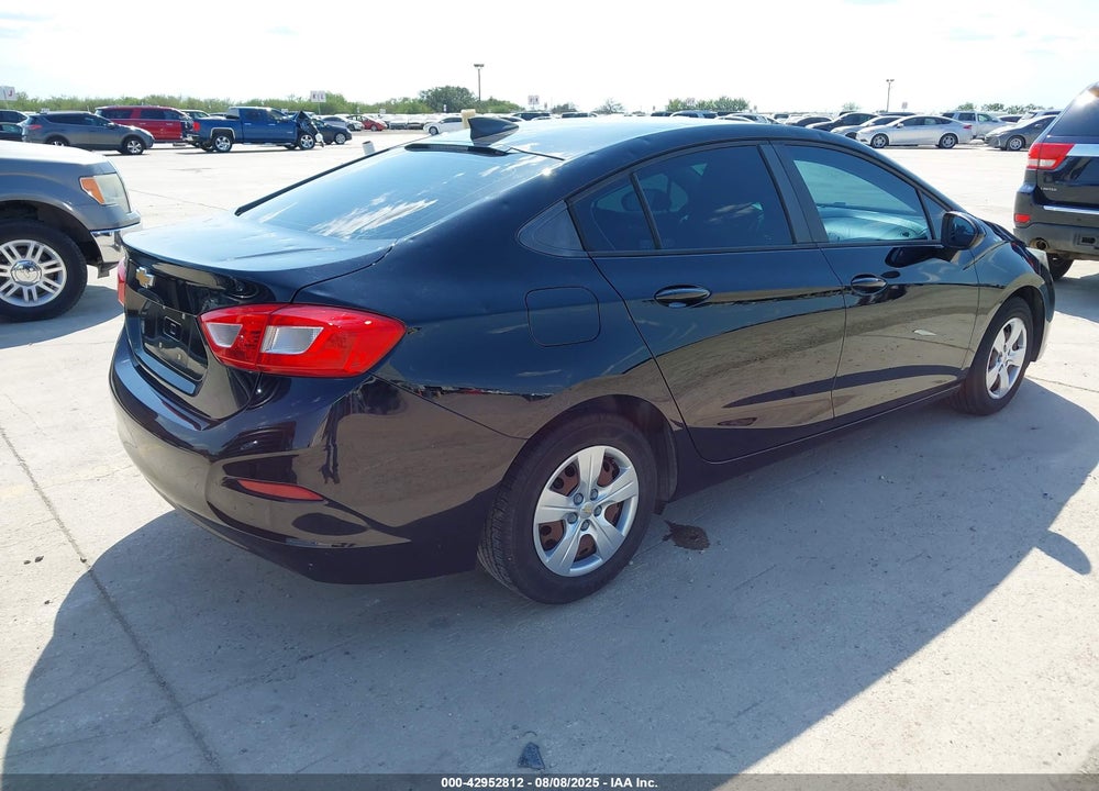 2017 CHEVROLET CRUZE VIN: 1G1BC5SM7H7260243