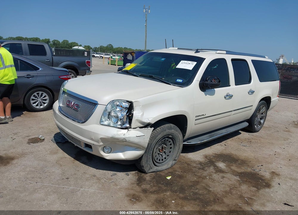 2013 GMC YUKON XL VIN: 1GKS1MEF6DR376721
