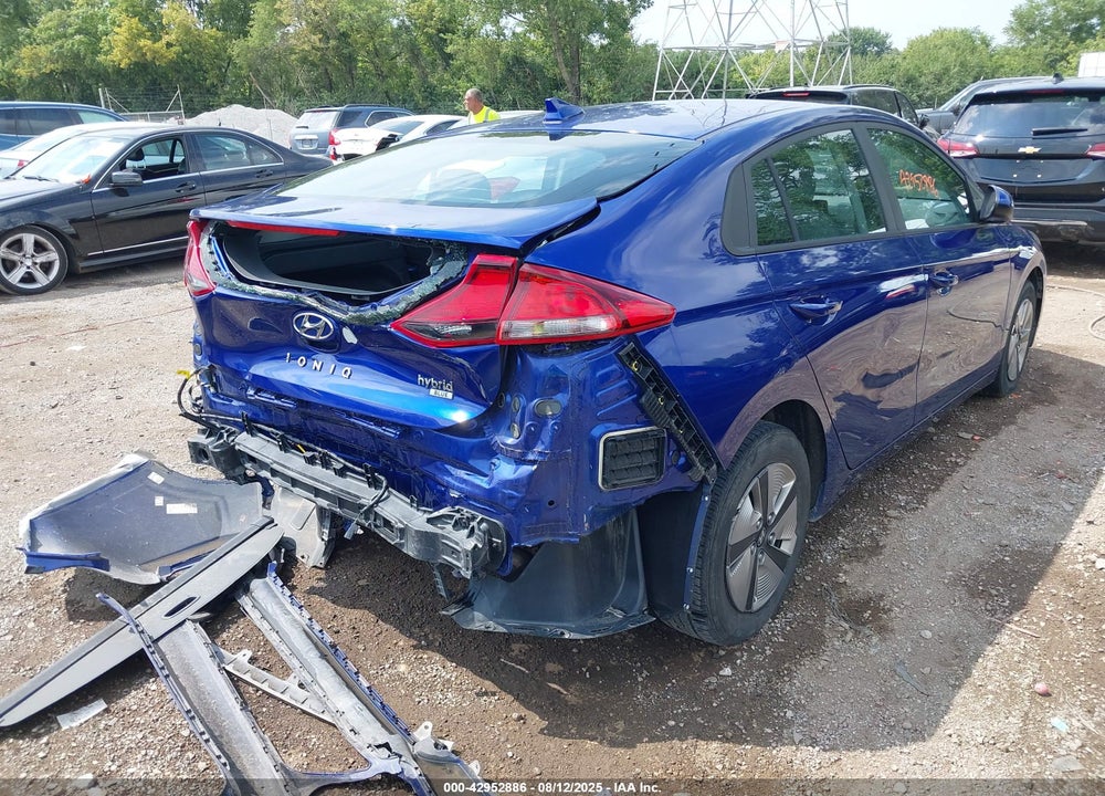 2022 HYUNDAI IONIQ HYBRID VIN: KMHC65LC4NU276675