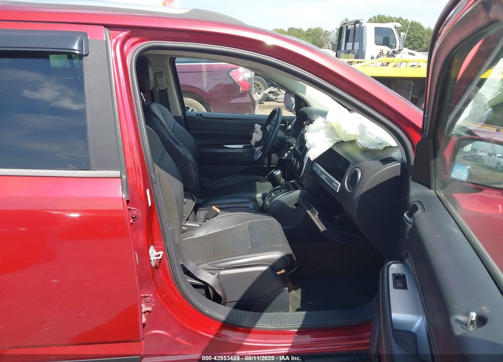 2014 JEEP COMPASS VIN: 1C4NJDCB7ED577096