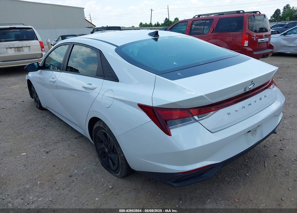 2022 HYUNDAI ELANTRA VIN: 5NPLM4AG6NH085361