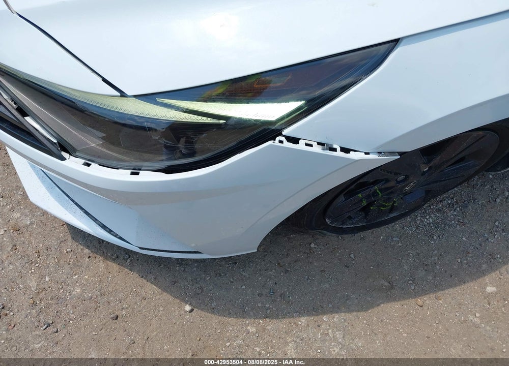 2022 HYUNDAI ELANTRA VIN: 5NPLM4AG6NH085361