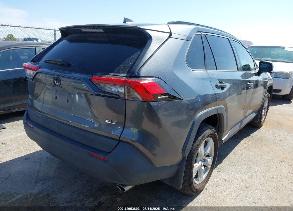 2019 TOYOTA RAV4 VIN: 2T3W1RFV1KC031093