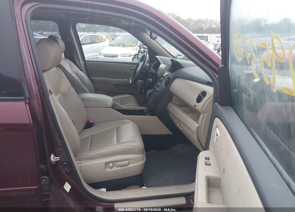 2014 HONDA PILOT VIN: 5FNYF4H51EB020940