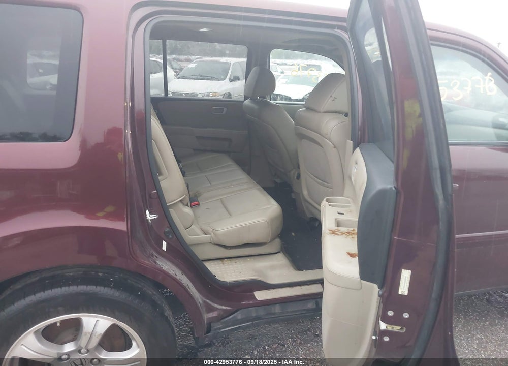 2014 HONDA PILOT VIN: 5FNYF4H51EB020940