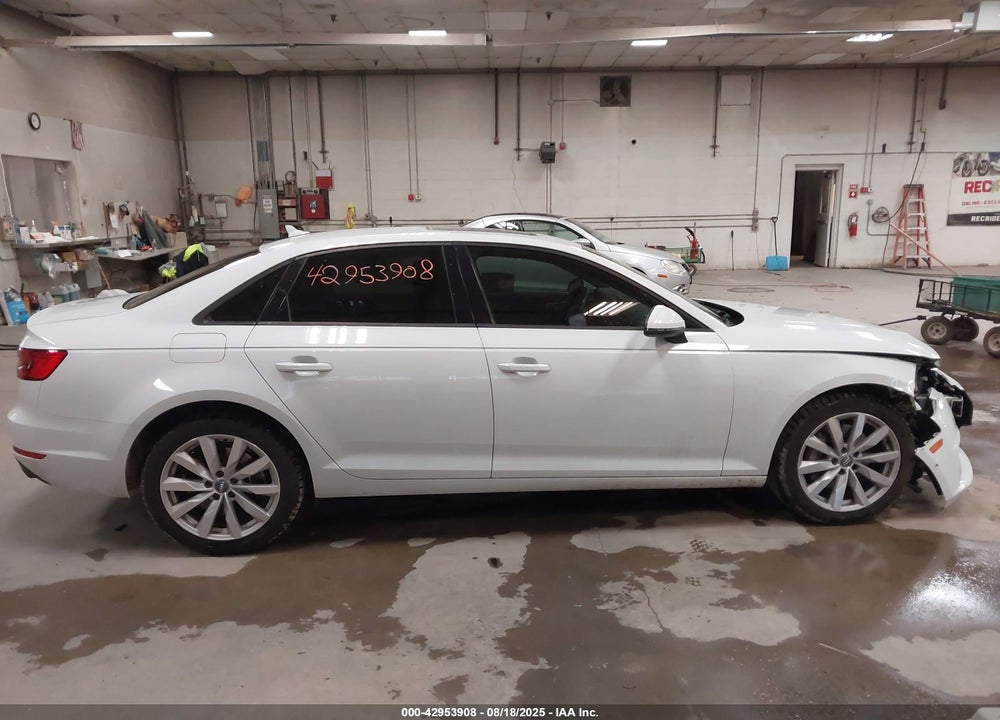 2017 AUDI A4 VIN: WAUANAF44HN069968