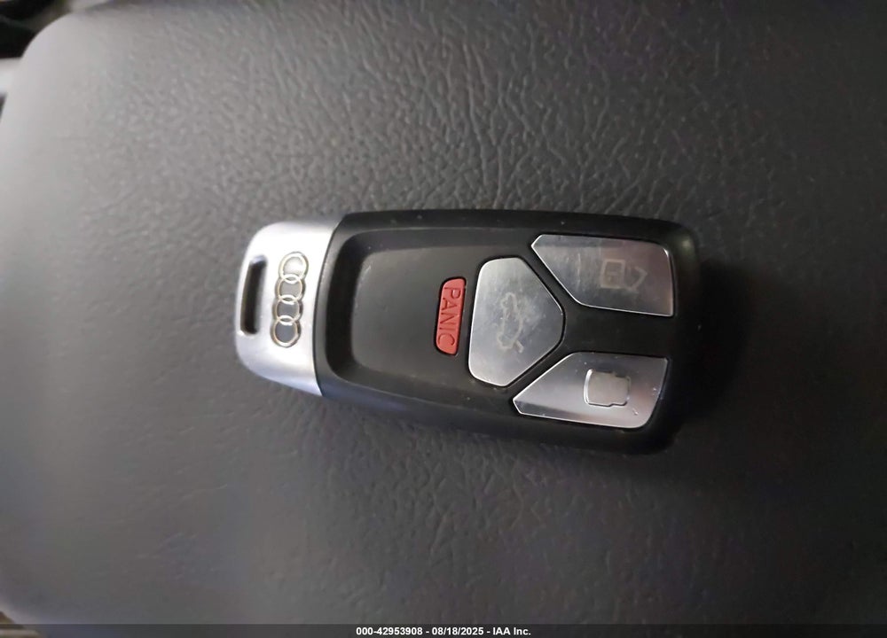 2017 AUDI A4 VIN: WAUANAF44HN069968