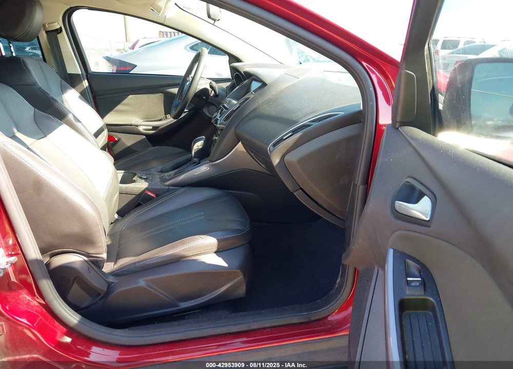 2014 FORD FOCUS VIN: 1FADP3N27EL398568