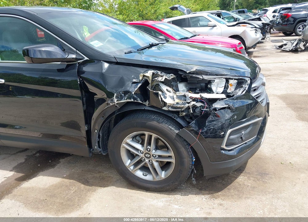 2018 HYUNDAI SANTA FE VIN: 5NMZTDLBXJH057892