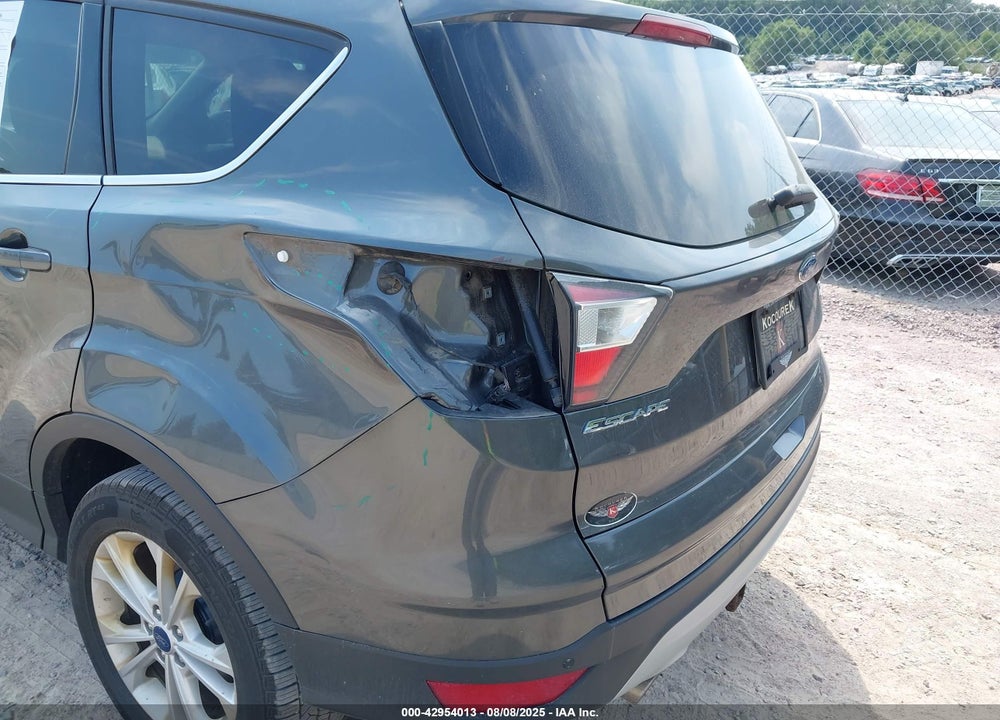 2017 FORD ESCAPE SE VIN: 1FMCU9G90HUA55512