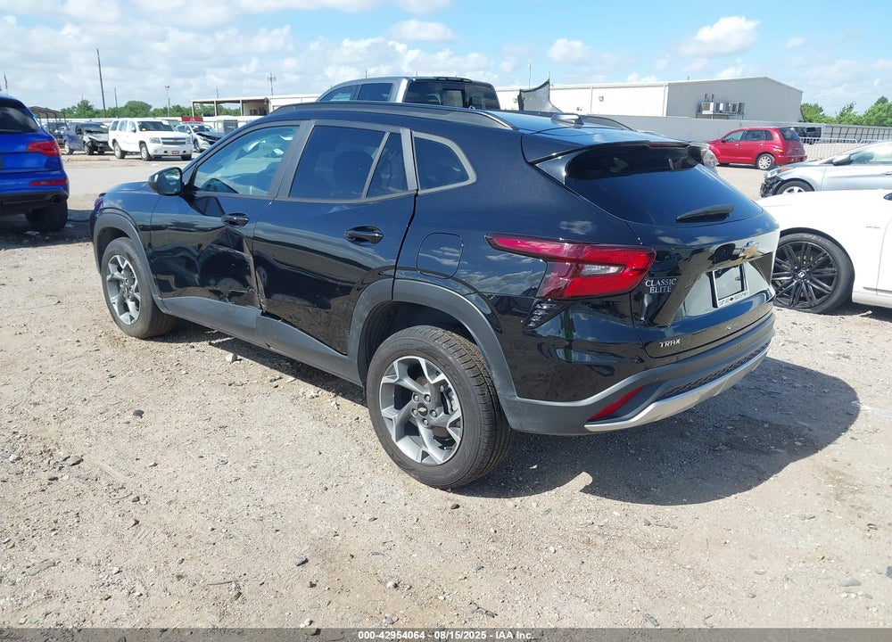 2024 CHEVROLET TRAX FWD LT VIN: KL77LHE24RC135733