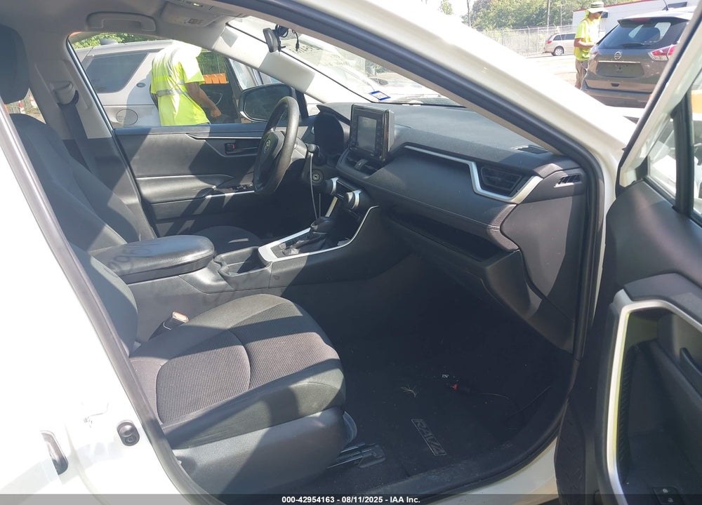2021 TOYOTA RAV4 VIN: 2T3F1RFV4MC143082