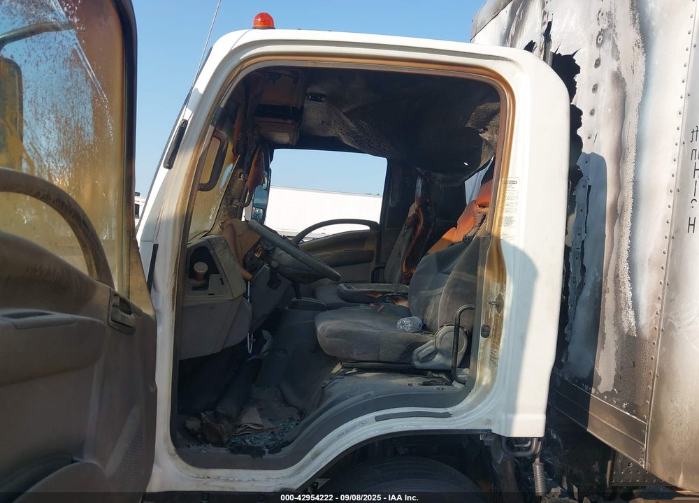 2015 ISUZU NPR HD REG VIN: 54DC4W1B7FS808102