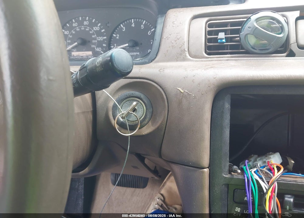 1998 TOYOTA CAMRY LE VIN: 4T1BG22KXWU189980