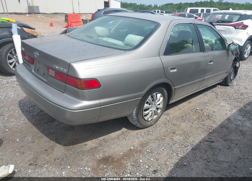 1998 TOYOTA CAMRY LE VIN: 4T1BG22KXWU189980