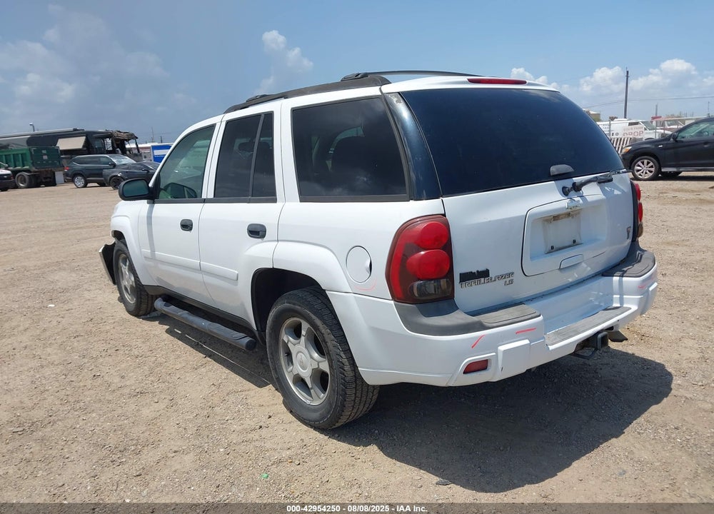 2006 CHEVROLET TRAILBLAZER LS VIN: 1GNDS13S962328696