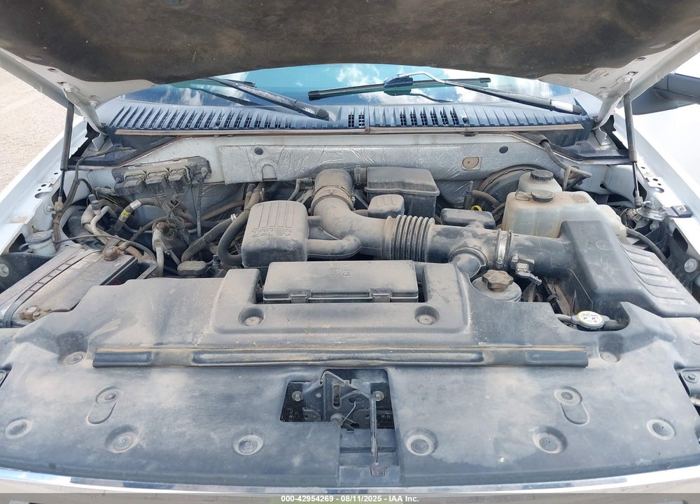 2011 FORD EXPEDITION VIN: 1FMJU1H52BEF42457