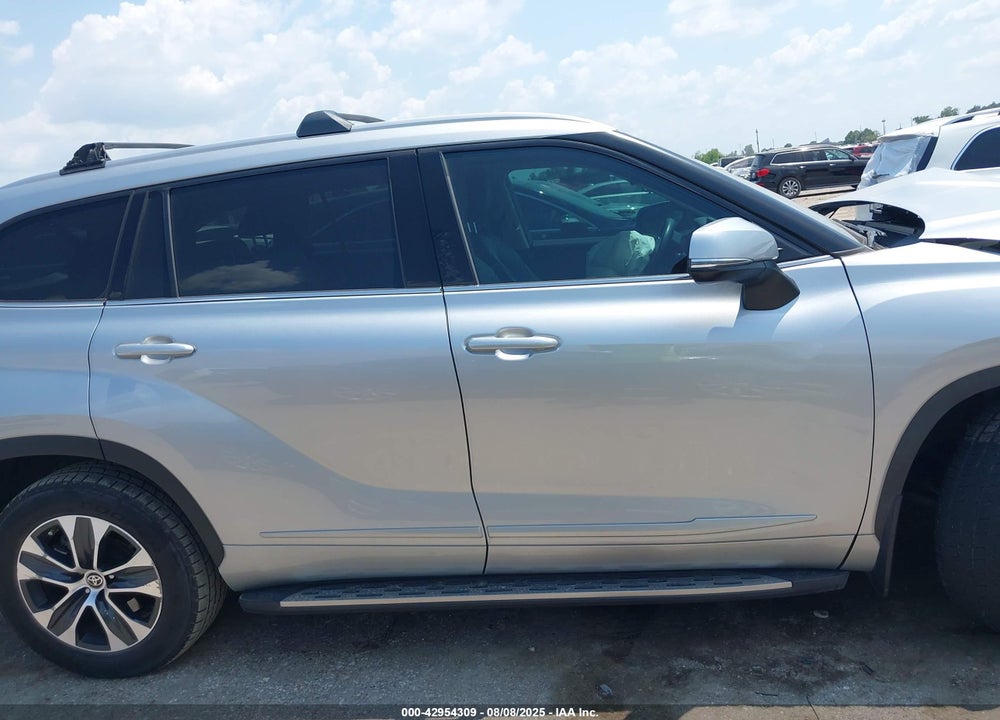 2022 TOYOTA HIGHLANDER VIN: 5TDGARAH9NS514583