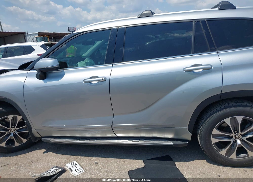 2022 TOYOTA HIGHLANDER VIN: 5TDGARAH9NS514583