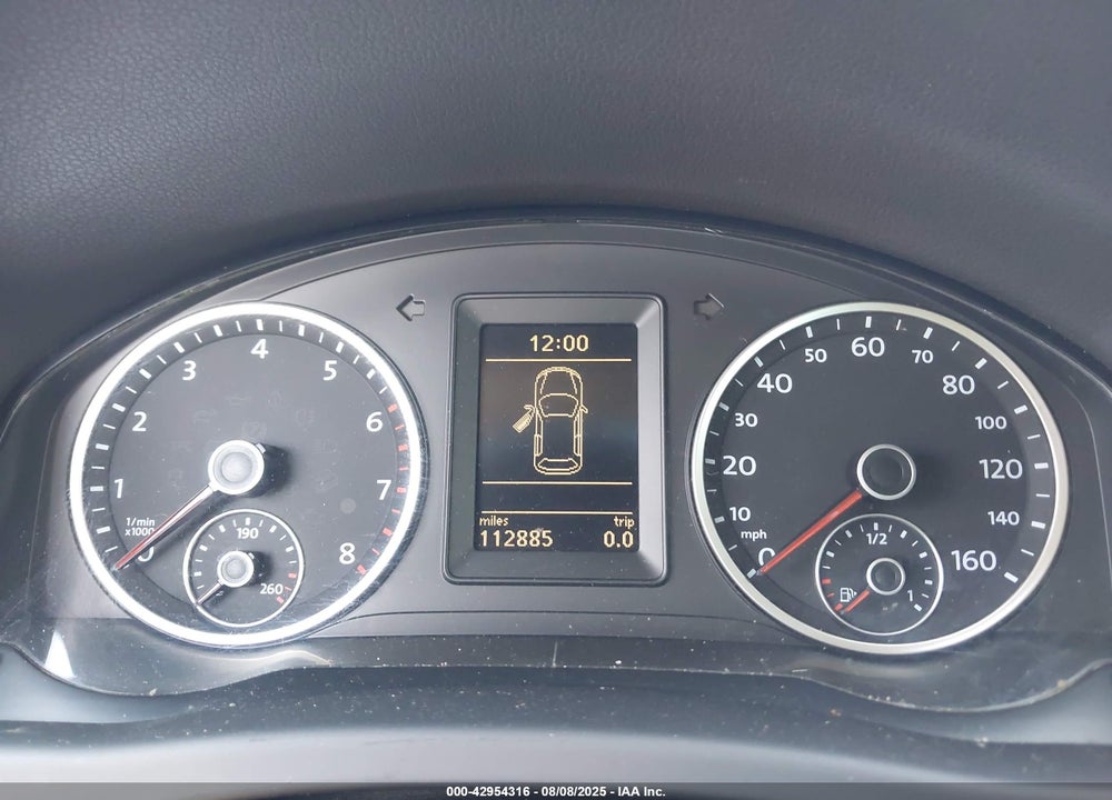 2011 VOLKSWAGEN TIGUAN VIN: WVGAV7AX3BW508906