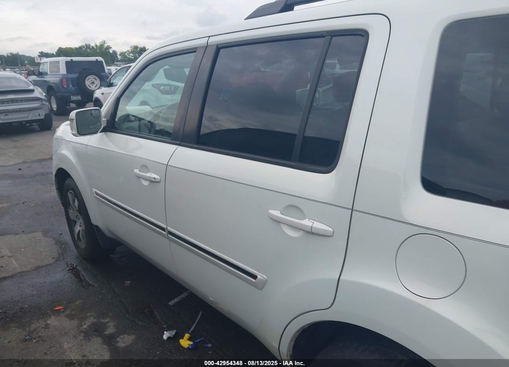 2013 HONDA PILOT TOURING VIN: 5FNYF3H94DB023441