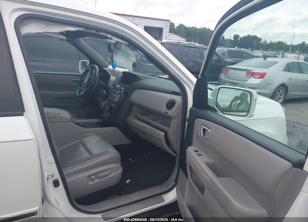 2013 HONDA PILOT TOURING VIN: 5FNYF3H94DB023441