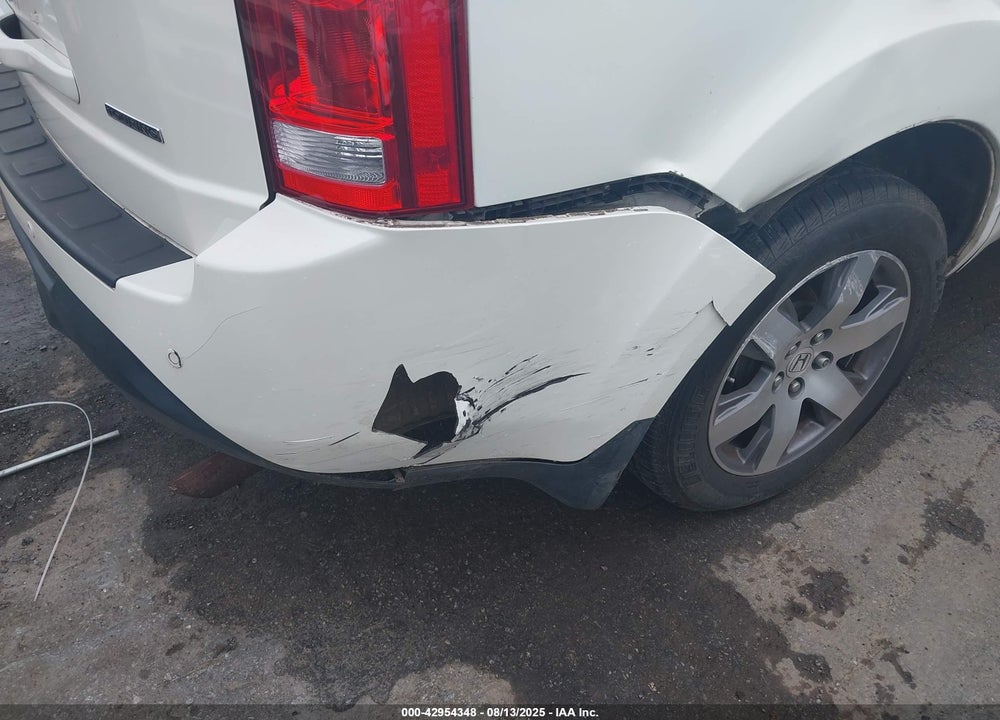 2013 HONDA PILOT TOURING VIN: 5FNYF3H94DB023441