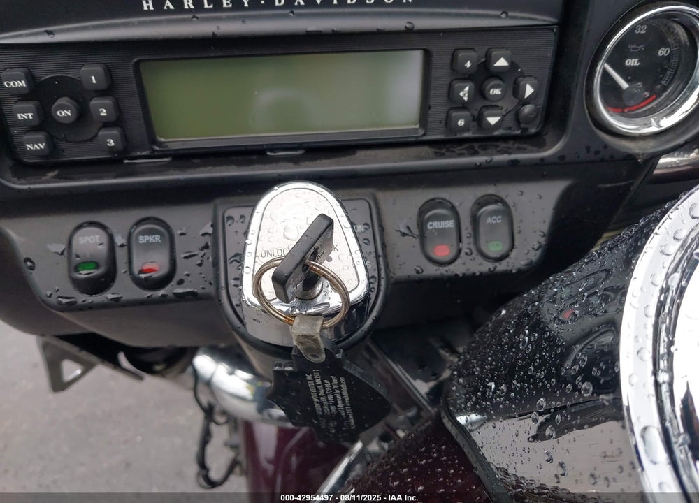 2007 HARLEY-DAVIDSON FLHTCUI VIN: 1HD1FC4167Y715463