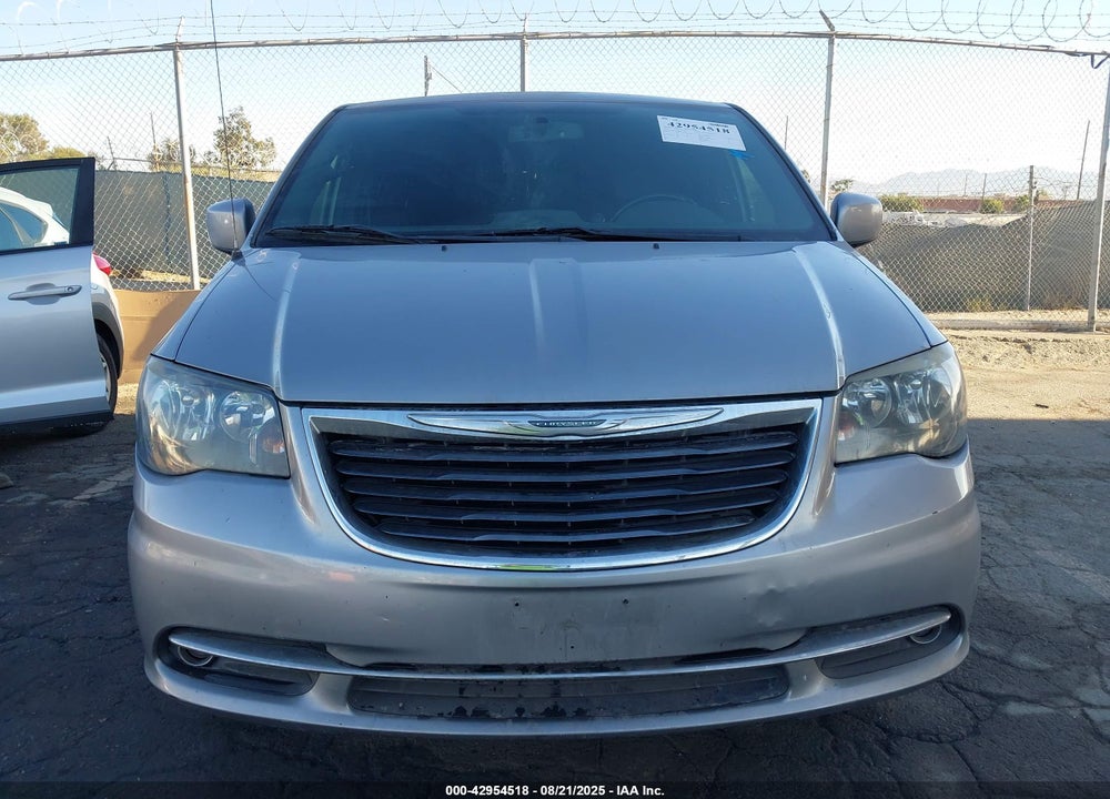 2015 CHRYSLER TOWN & COUNTRY S VIN: 2C4RC1HG0FR716515