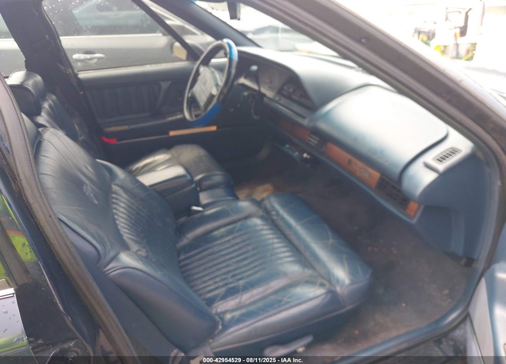 1992 OLDSMOBILE 98 REGENCY ELITE VIN: 1G3CW53L6N4340946