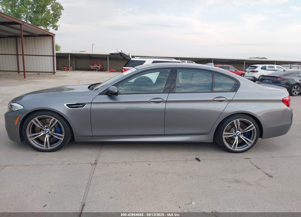 2013 BMW M5 VIN: WBSFV9C53DD096298